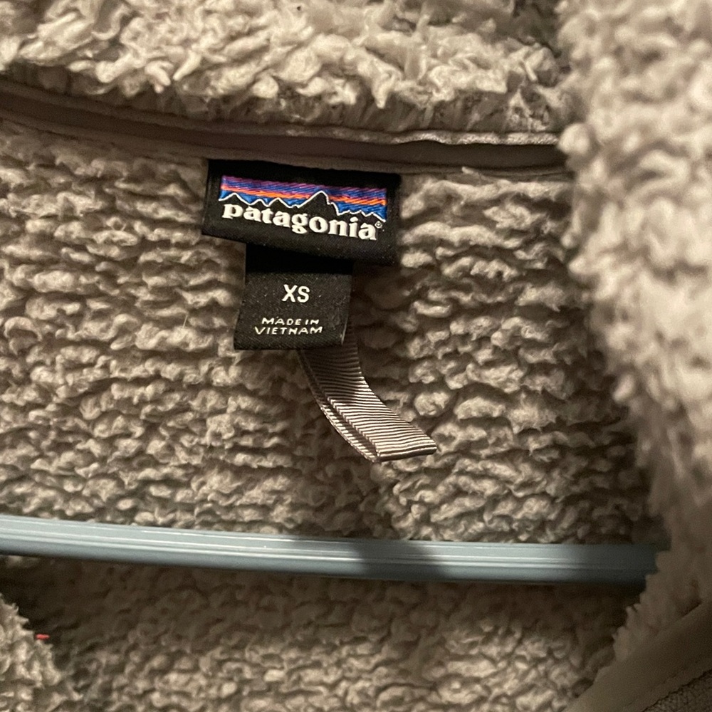 Patagonia Textured Gray Jacket